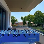 Pieron&bavigo With Pool, Jacuzzi And Sauna - By Istrabook Marčana