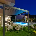 Villa Pieron&bavigo With Pool, Jacuzzi And Sauna - By Istrabook