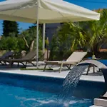 Pieron&bavigo With Pool, Jacuzzi And Sauna - By Istrabook *
