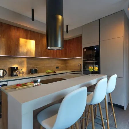 Pieron&bavigo With Pool, Jacuzzi And Sauna