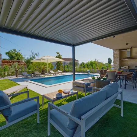 Pieron&bavigo With Pool, Jacuzzi And Sauna Villa Marčana