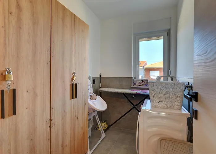 Pieron&bavigo With Pool, Jacuzzi And Sauna Vila