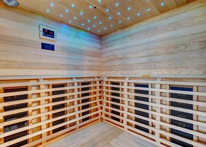 Pieron&bavigo With Pool, Jacuzzi And Sauna Vila *