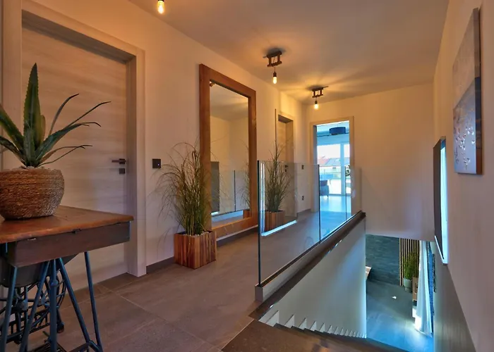 Vila Pieron&bavigo With Pool, Jacuzzi And Sauna Marcana