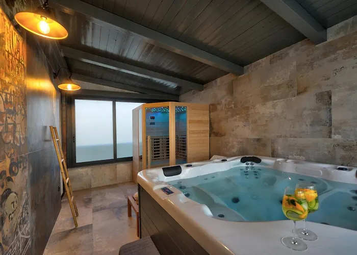 Pieron&bavigo With Pool, Jacuzzi And Sauna Vila Marcana