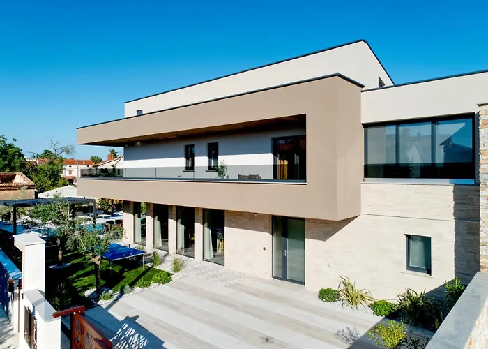 Pieron&bavigo With Pool, Jacuzzi And Sauna * Marcana