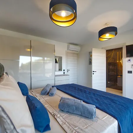 Villa Pieron&bavigo With Pool, Jacuzzi And Sauna - By Istrabook *
