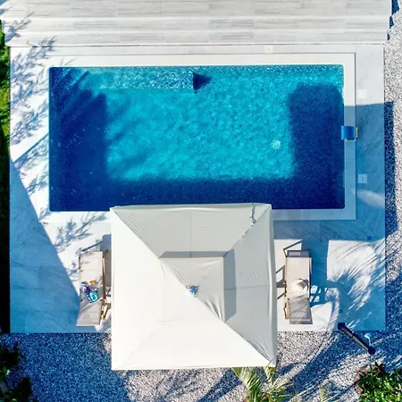 Pieron&bavigo With Pool, Jacuzzi And Sauna - By Istrabook