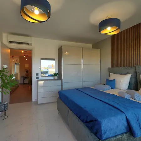 Villa Pieron&bavigo With Pool, Jacuzzi And Sauna