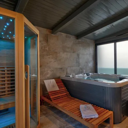 Pieron&bavigo With Pool, Jacuzzi And Sauna - By Istrabook